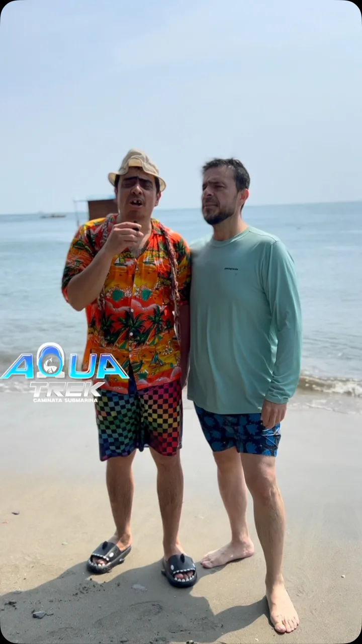 Suso y Diego Camargo en la playa, en el reel de Aquatrek